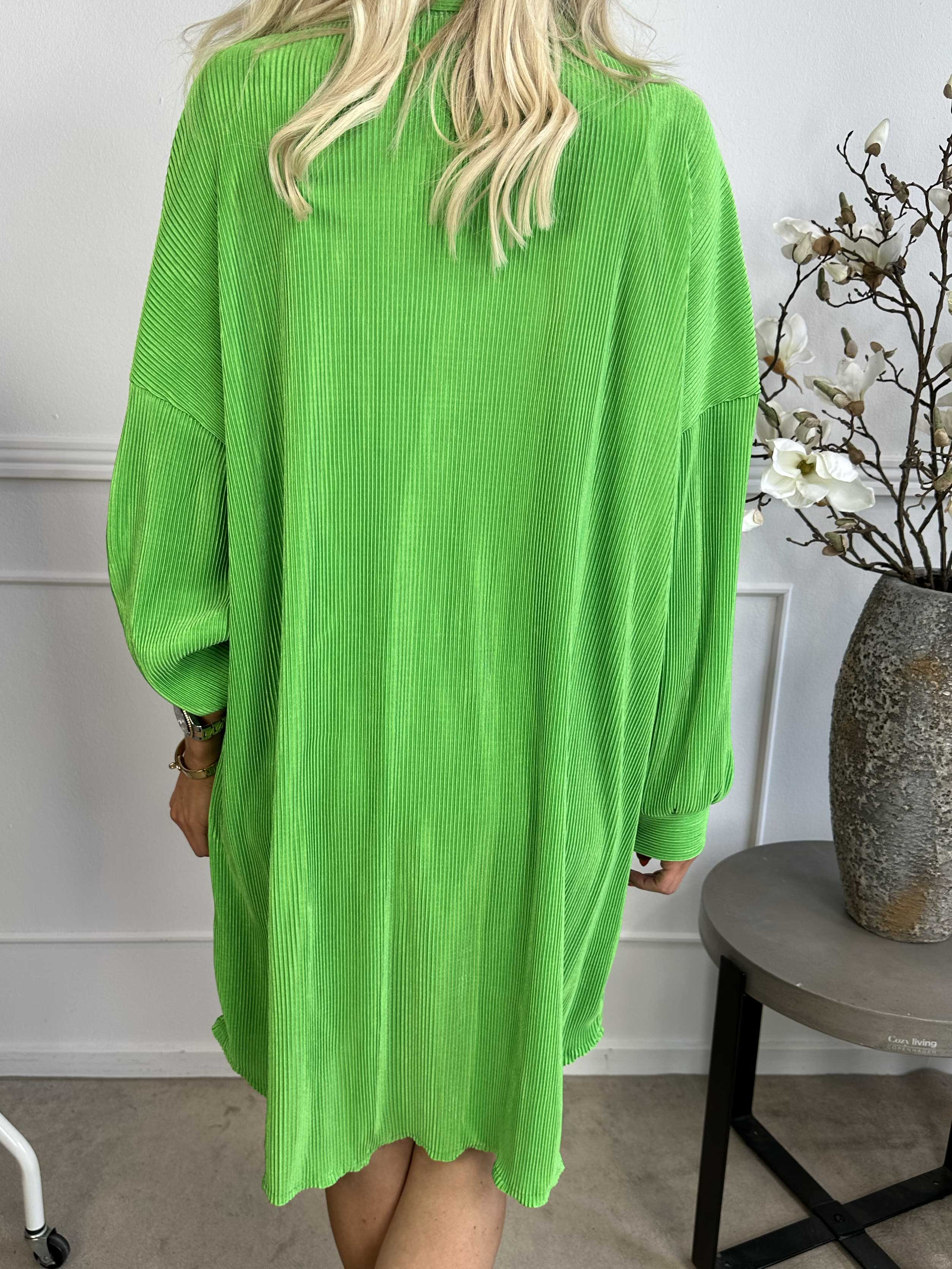 Bellatrix - Ribbad skjortklänning